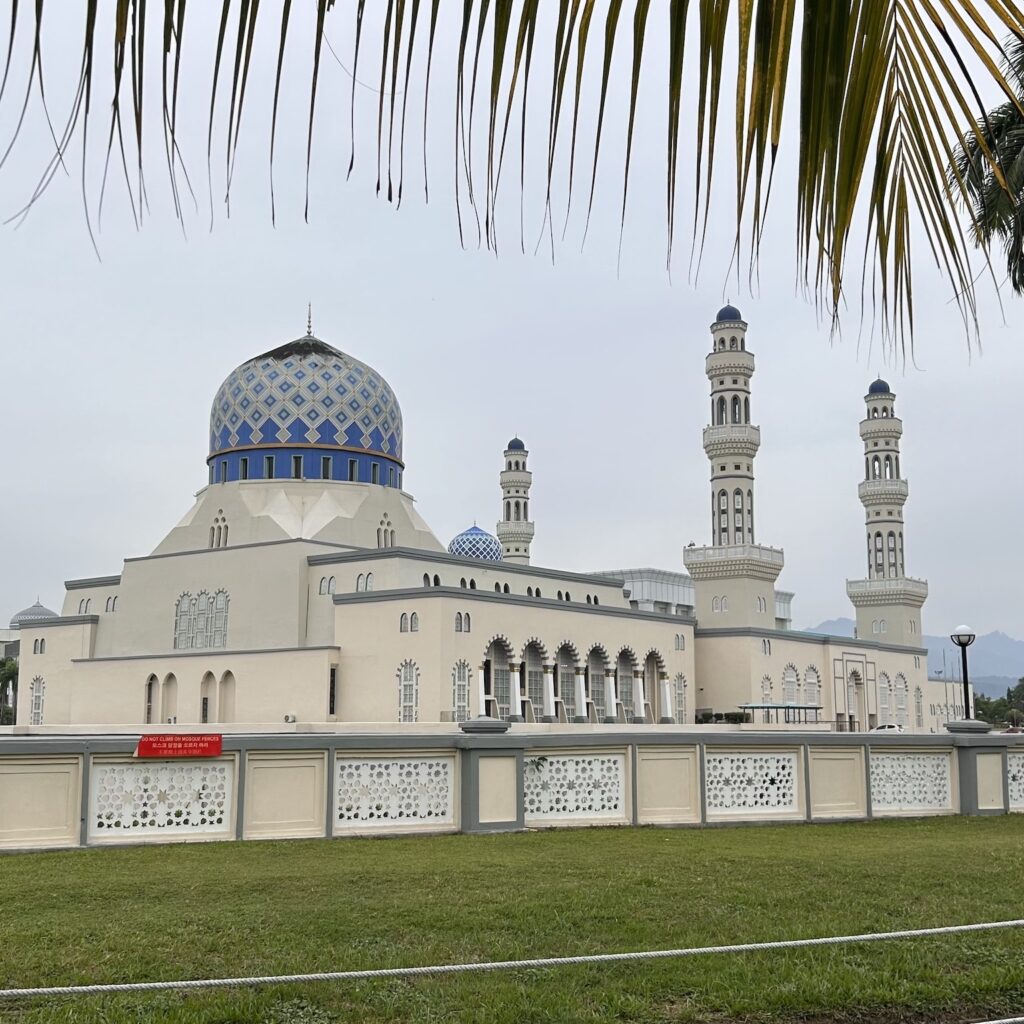Itinéraire 3 semaines à Bornéo : La mosquée de la ville de Kota Kinabalu